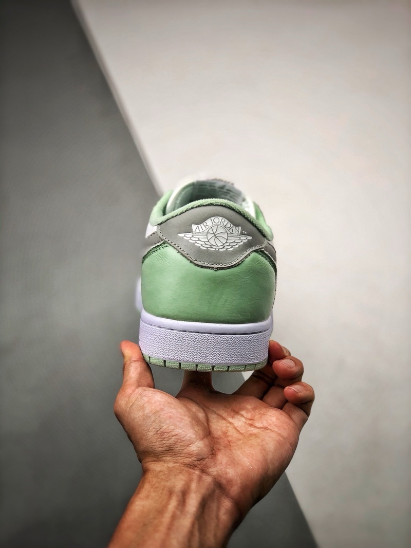 Nike Jordan 1 Low