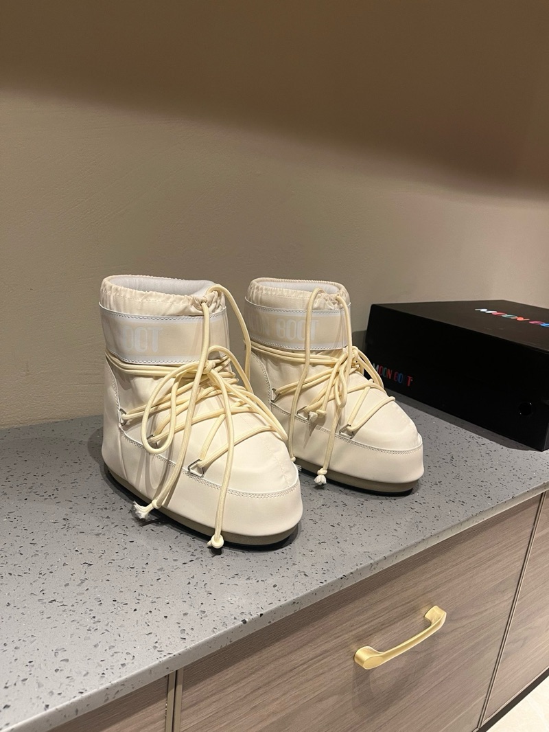 Moon Boot Low “Beige”