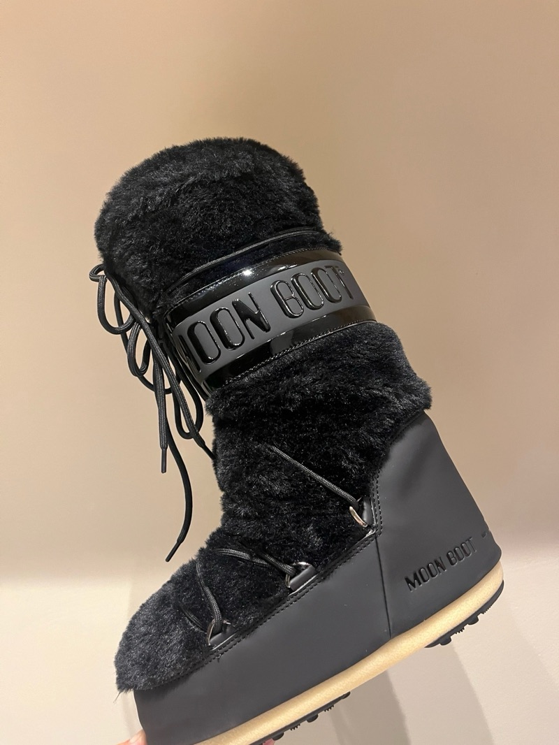 Moon Boot High “Fur Black”