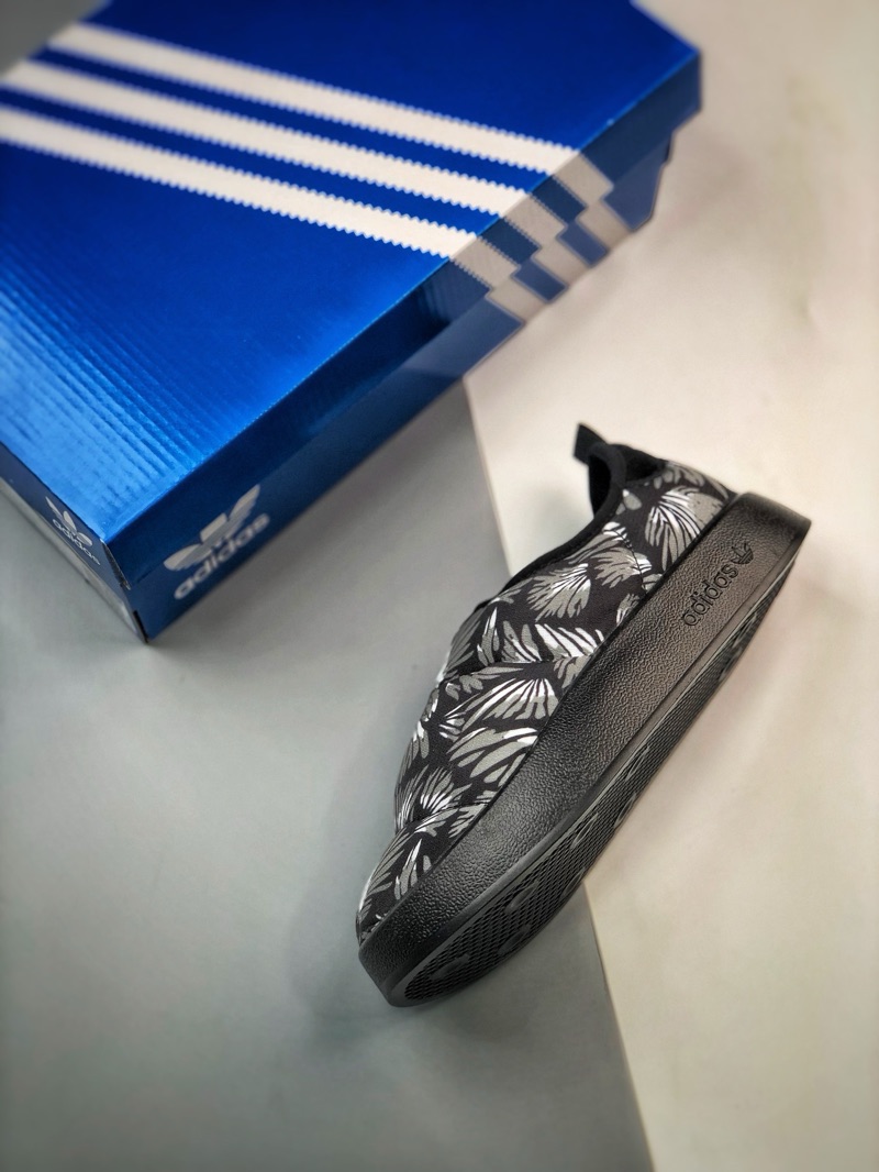 Adidas Originals Puffylette “Black Leaf”