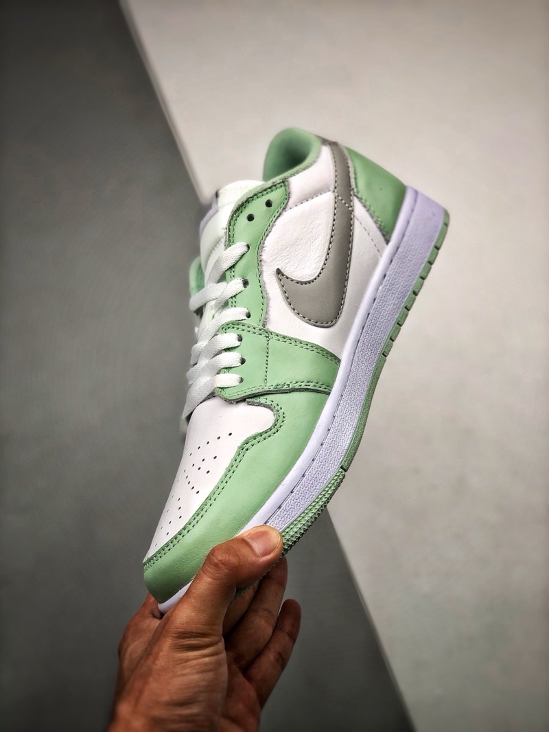 Nike Jordan 1 Low