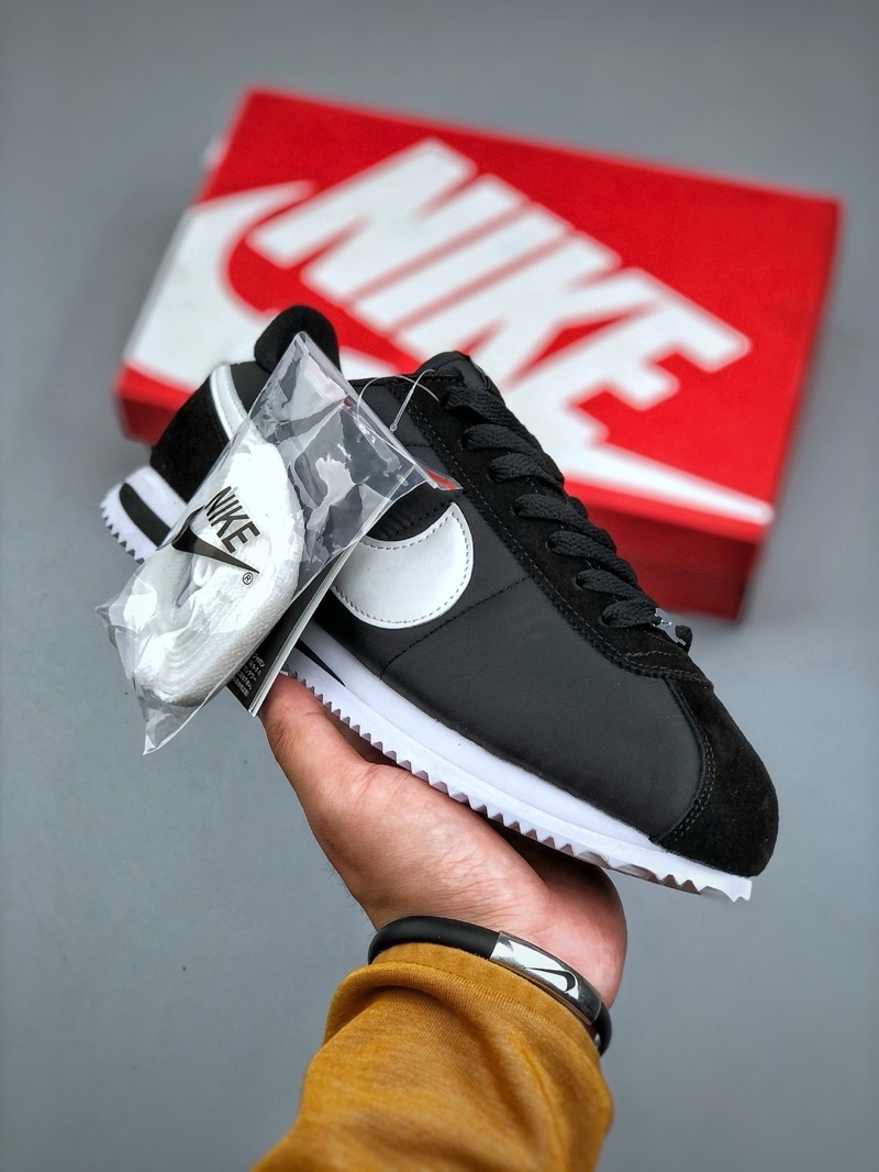 Nike Cortez “Black & White”