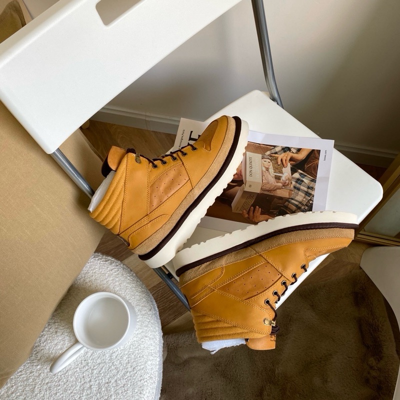 UGG Men’s Boots “Light Brown”