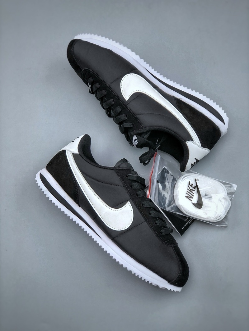 Nike Cortez “Black & White”