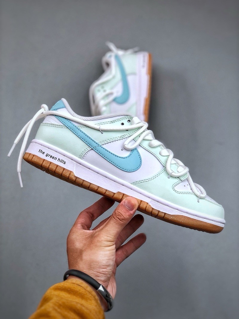 Nike Dunk Low