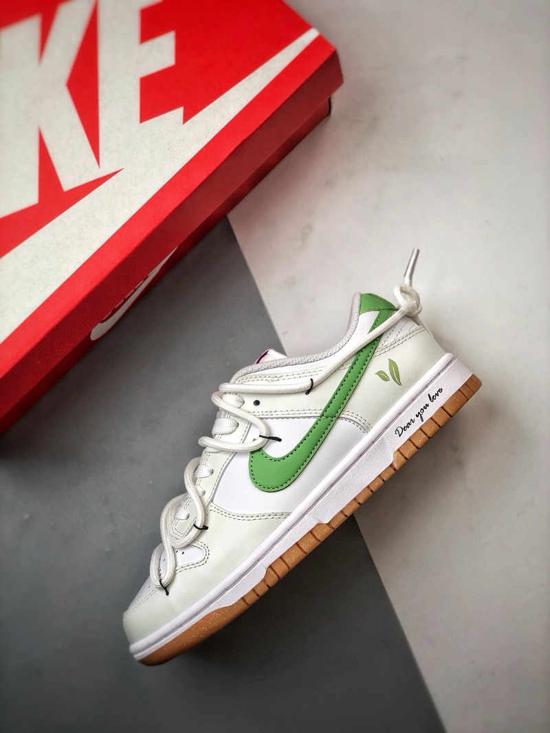 Nike Dunk Low