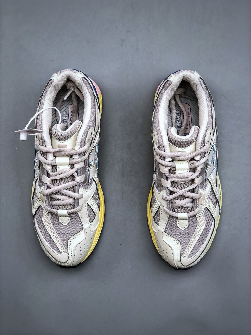 New Balance 1906R
