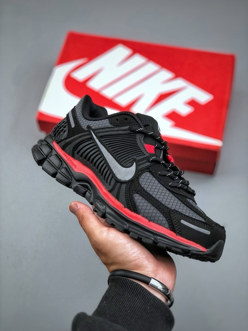 Air Zoom Vomero 5 “Black & Red”