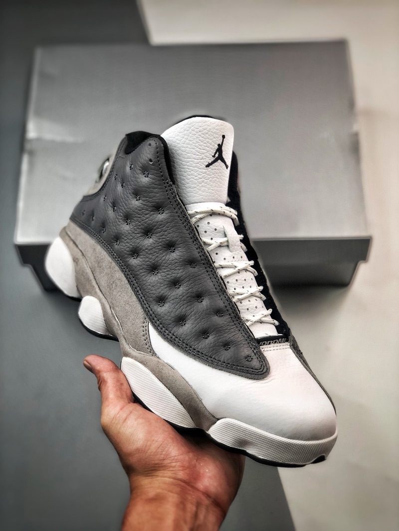 Air Jordan 13 "Atmosphere Grey"