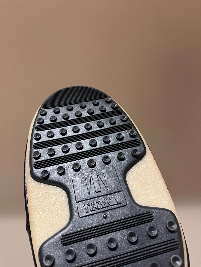 Moon Boot Low “Black”